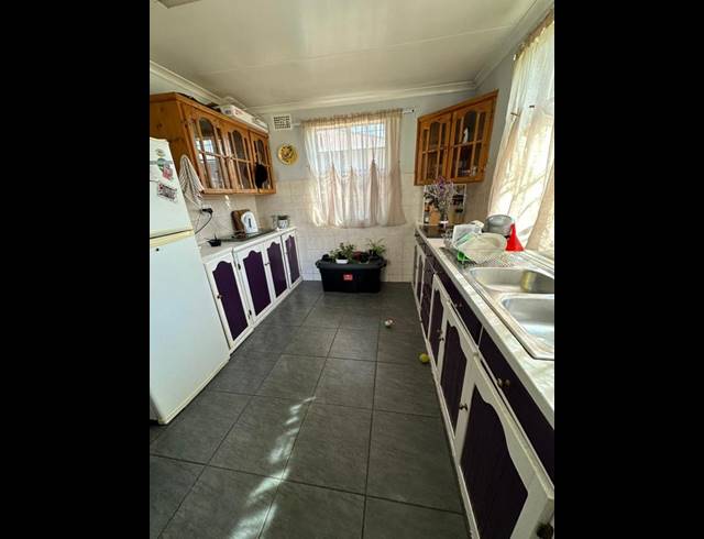 4 BEDROOM HOUSE FOR SALE IN STRUBENVALE